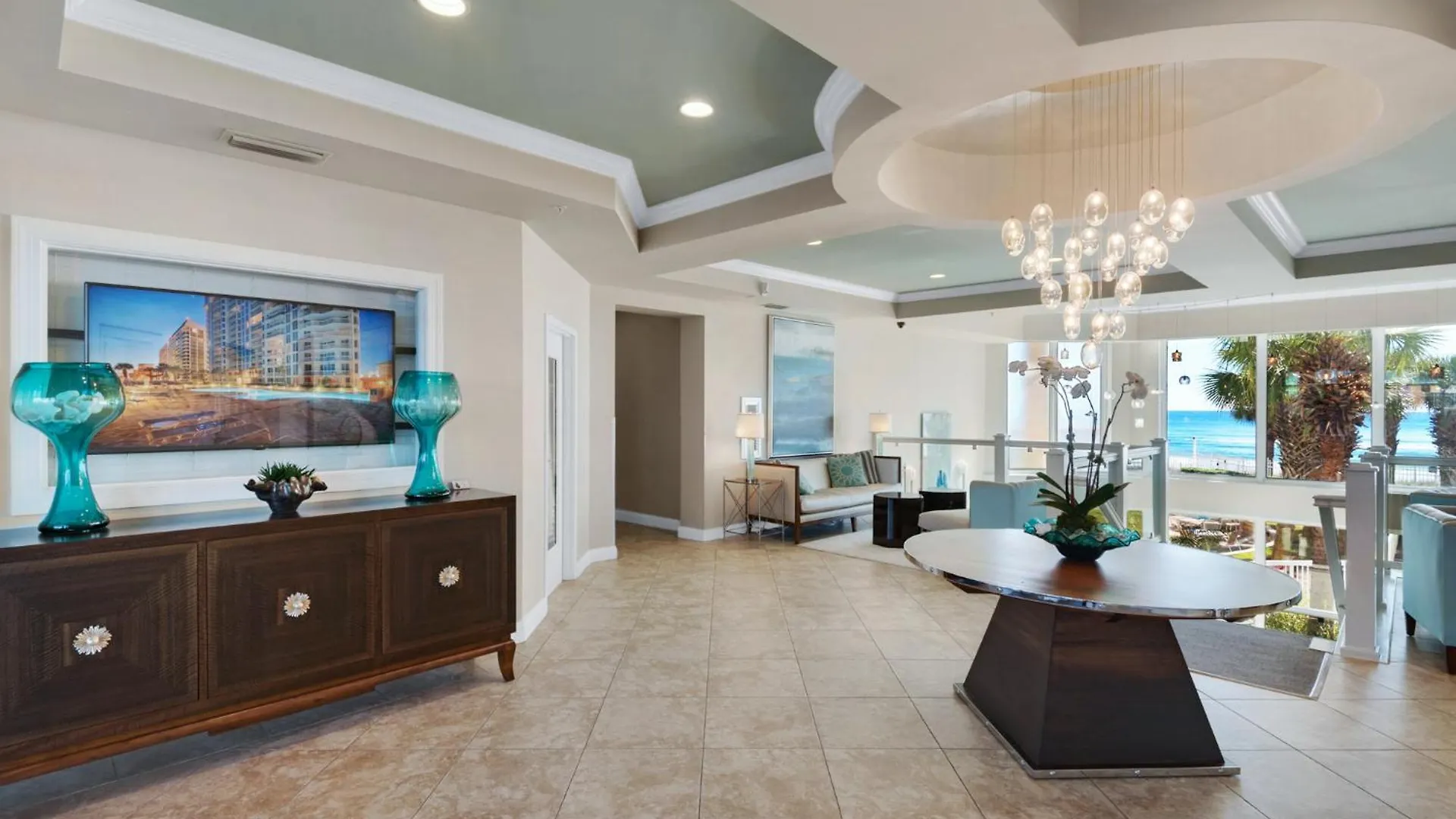 Beautiful Spacious Penthouse 2 Story Beach Front Condo Sleeps 12! Destin United States