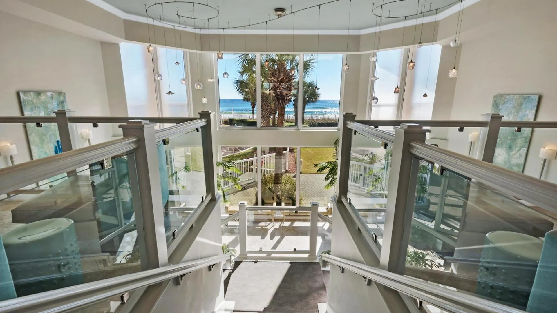 Holiday home Beautiful Spacious Penthouse 2 Story Beach Front Condo Sleeps 12! Destin